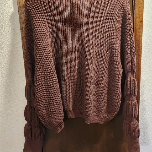 SM, BROWN, FOREVER 21 SWEATER - Picture 3 of 3